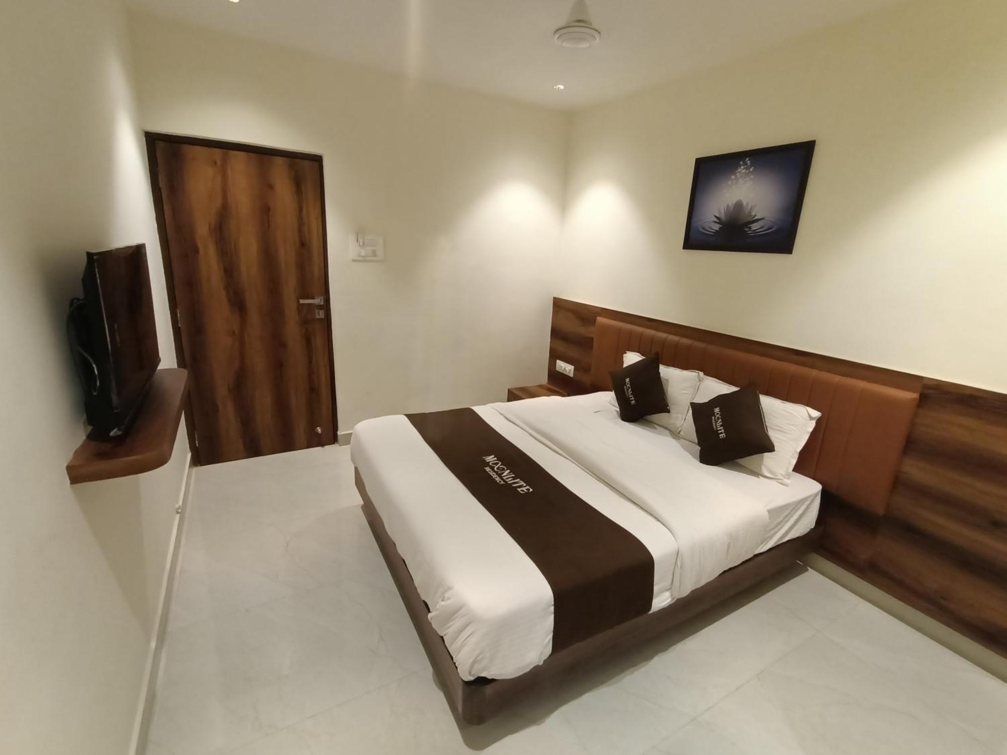 Hotel Moon Lite Residency - Marve Road Malad West Mumbai Exterior photo