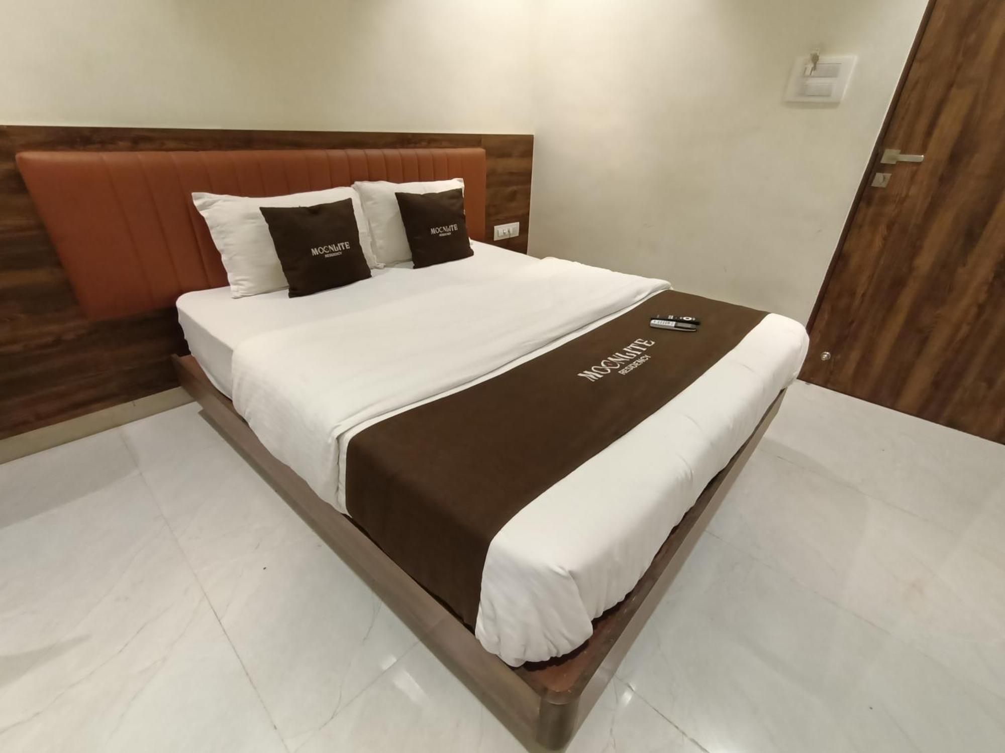 Hotel Moon Lite Residency - Marve Road Malad West Mumbai Exterior photo
