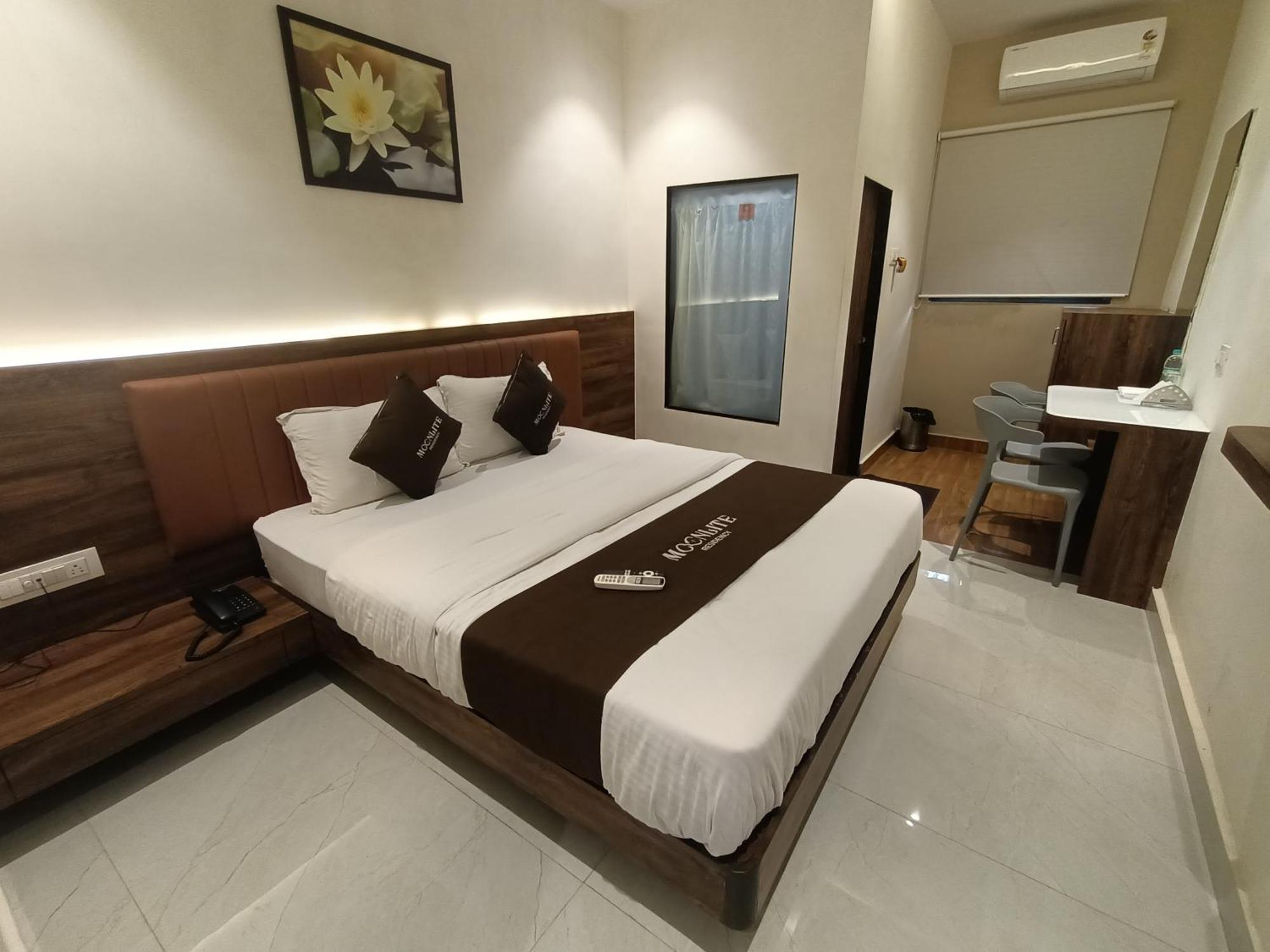 Hotel Moon Lite Residency - Marve Road Malad West Mumbai Exterior photo