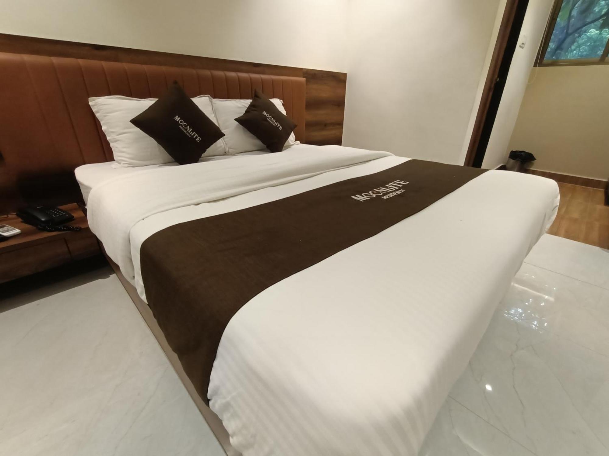 Hotel Moon Lite Residency - Marve Road Malad West Mumbai Exterior photo