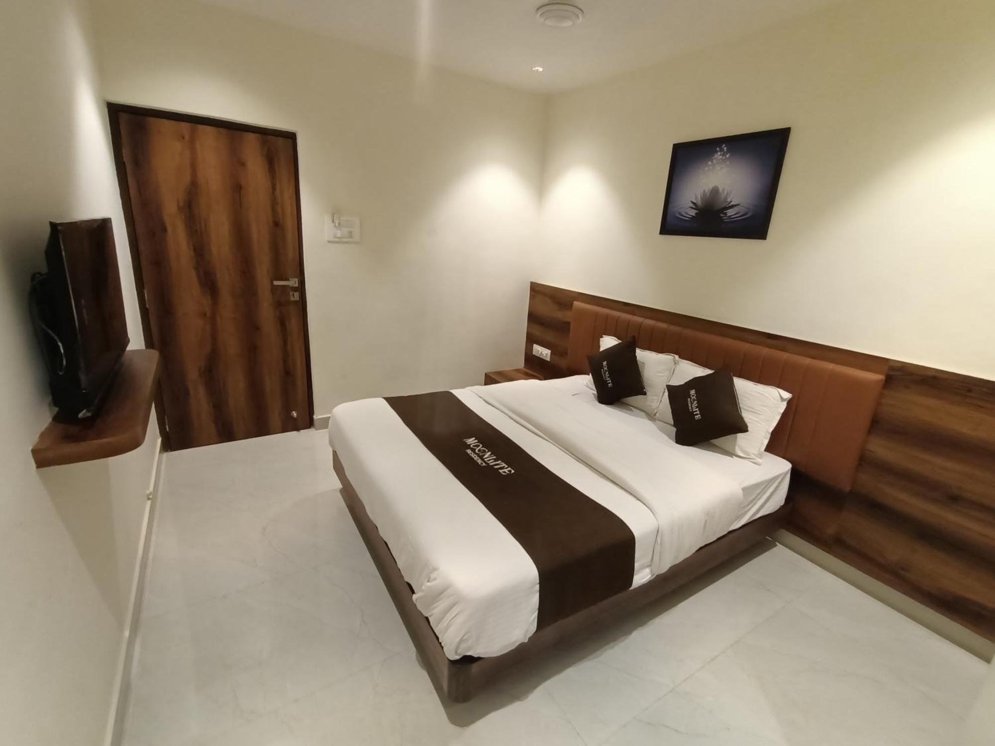 Hotel Moon Lite Residency - Marve Road Malad West Mumbai Exterior photo